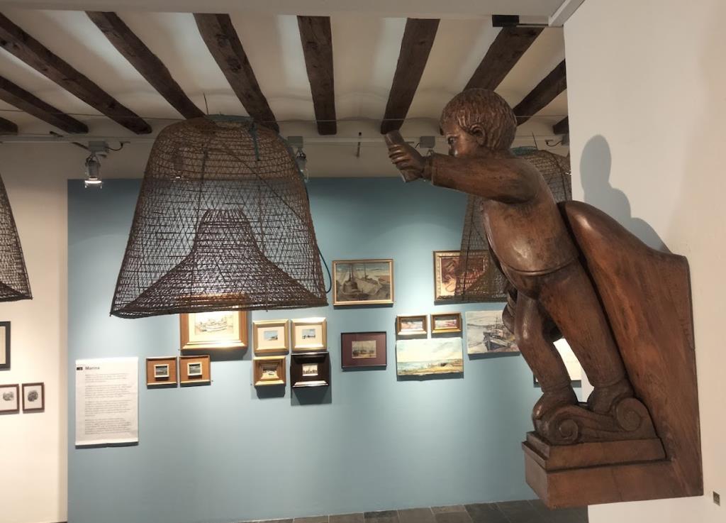 Exposicions del Centre d’Art Contemporani La Sala. Eix