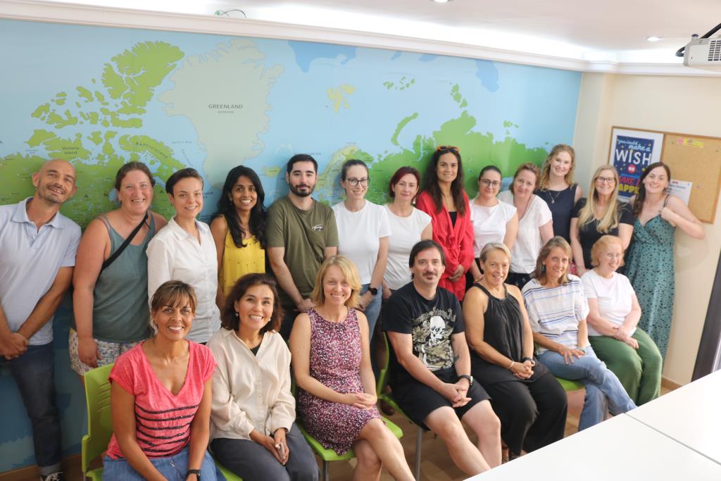 Global Connect Idiomes: aprendre anglès amb confiança, a qualsevol edat. EIX