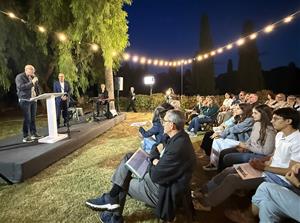 Guanyadors dels premis GarrafJordi Lleó guanya el premi Molero de periodisme escrit per les Històries Retratades d'Eix Diari Històries Retratades. EIX