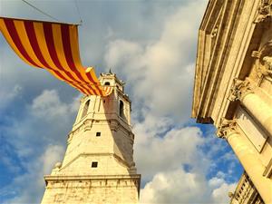 Hissada de la senyera . Ajt. de Vilanova