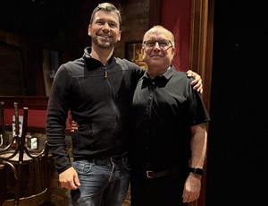 Ian Cowley i Alonso. Eix