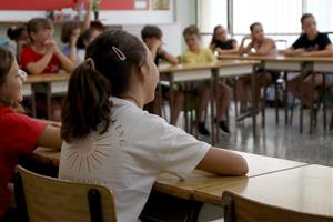 Imatge d'una classe de 4t de primària el primer dia de curs. ACN / Eloi Tost