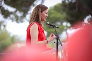Imatges de la La 27a Festa de la Rosa a la Pineda de la Vilanoveta, Ana Herrera