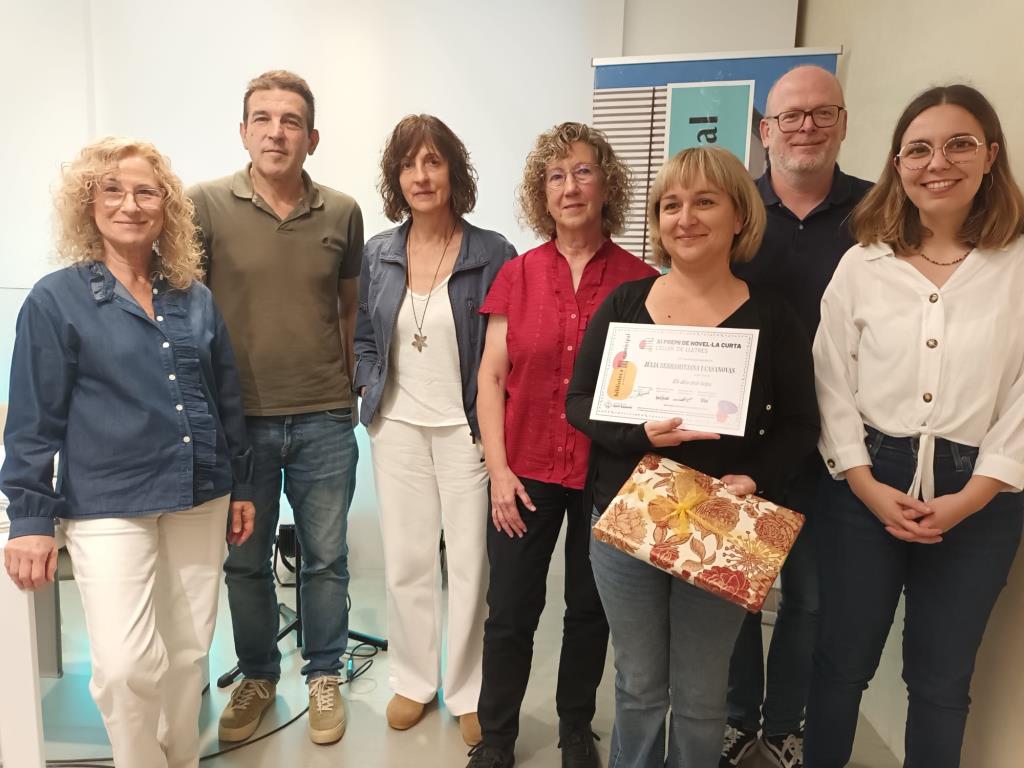 Júlia Serramitjana guanya l’onzena edició del Premi Celler de Lletres. Ajt Sant Sadurní d'Anoia