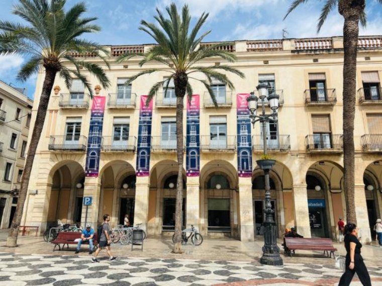 La Biblioteca Joan Oliva i Milà celebra 30 anys com a motor cultural i lector de Vilanova. Ajuntament de Vilanova