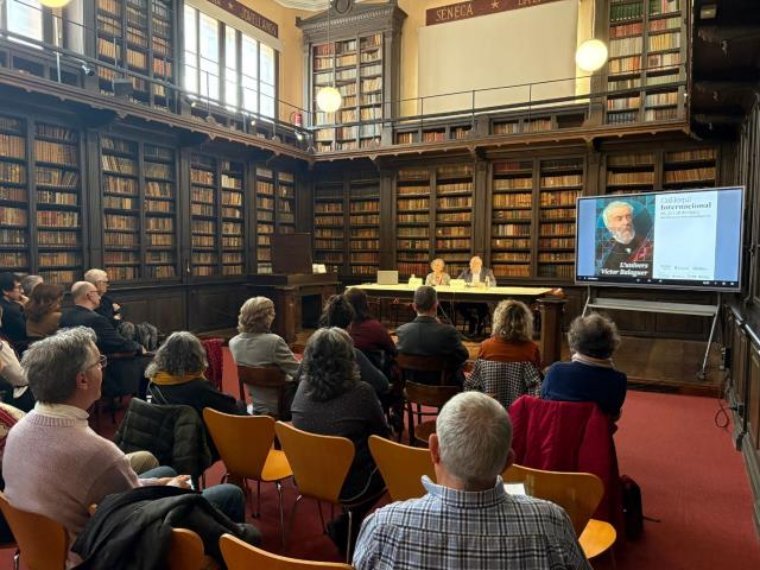La Biblioteca Museu Víctor Balaguer ha acollit aquest divendres el darrer dels tres col·loquis titulats “L'univers Víctor Balaguer”. Ajuntament de Vil