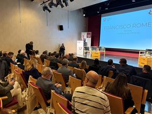 La Federació de Municipis de Catalunya fa “pinya” a Vilafranca posant el focus en la millora de la recollida de residus. ACN