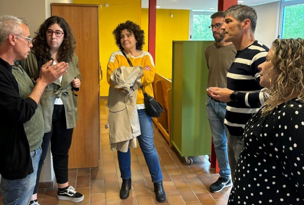 La Generalitat destaca el model de joventut de Vilafranca en una visita institucional als seus equipaments. Ajuntament de Vilafranca