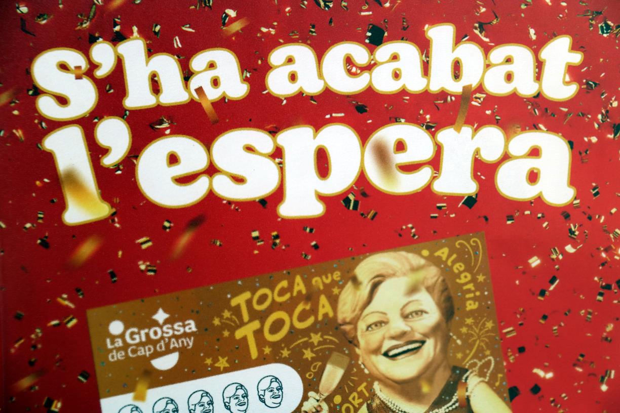 La Grossa de Cap d'Any, el 01379, toca al Vendrell. ACN