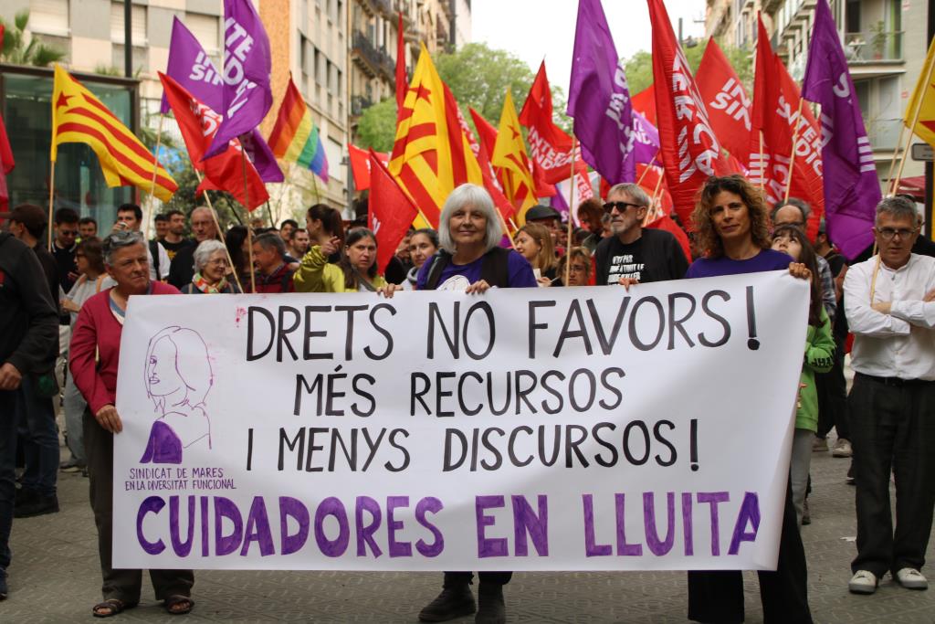 La Intersindical reclama 1.425 euros de salari mitjà i una jornada laboral de 32 hores amb motiu del Primer de Maig. ACN