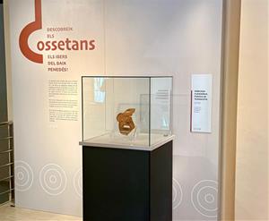 La màscara funerària púnica de Mas d’en Gual, una joia única a Catalunya, s’exposa al Museu Deu del Vendrell