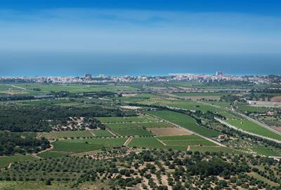 La nova guia de Turisme El Vendrell posa en valor la riquesa cultural i l’entorn natural del municipi. Ajuntament del Vendrell