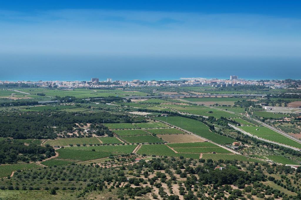 La nova guia de Turisme El Vendrell posa en valor la riquesa cultural i l’entorn natural del municipi. Ajuntament del Vendrell