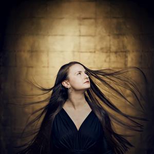 La pianista Laura Farré Rozada avança el primer single del seu nou disc 'Araspel'. David Ruano