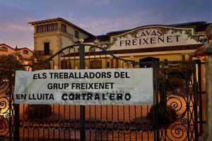 La plantilla de Freixenet inicia una setmana de vaga contra l'ERO
