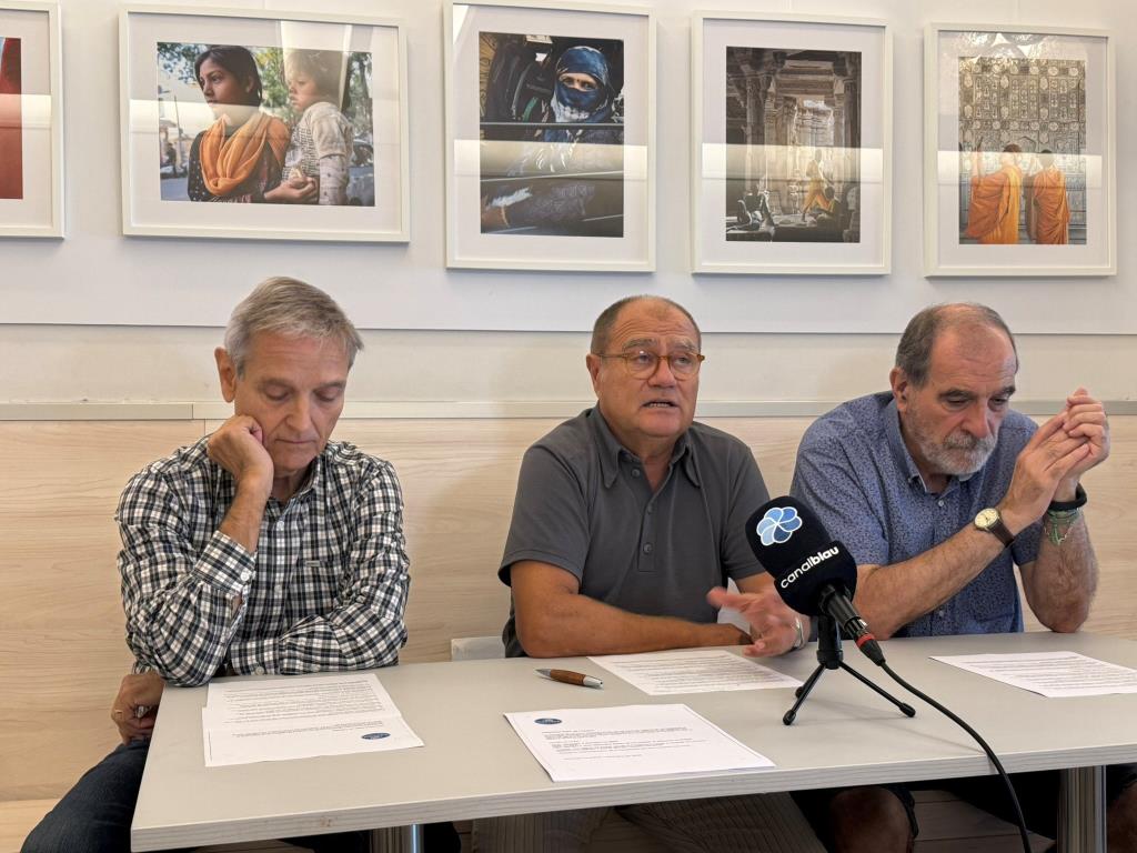 La Plataforma pel Nou Hospital Comarcal lliurarà les primeres 15.000 signatures a la consellera de Salut. EIX