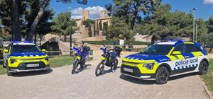 La Policia Local de Sant Pere de Ribes renova part del parc mòbil amb vehicles més visibles i sostenibles. Ajt Sant Pere de Ribes