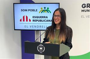 La regidora Jennifer Macia en roda de premsa. Eix