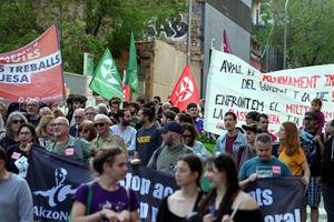 La Taula Sindical de Catalunya també clama contra l'auge de l'extrema dreta, el racisme i la despesa militar