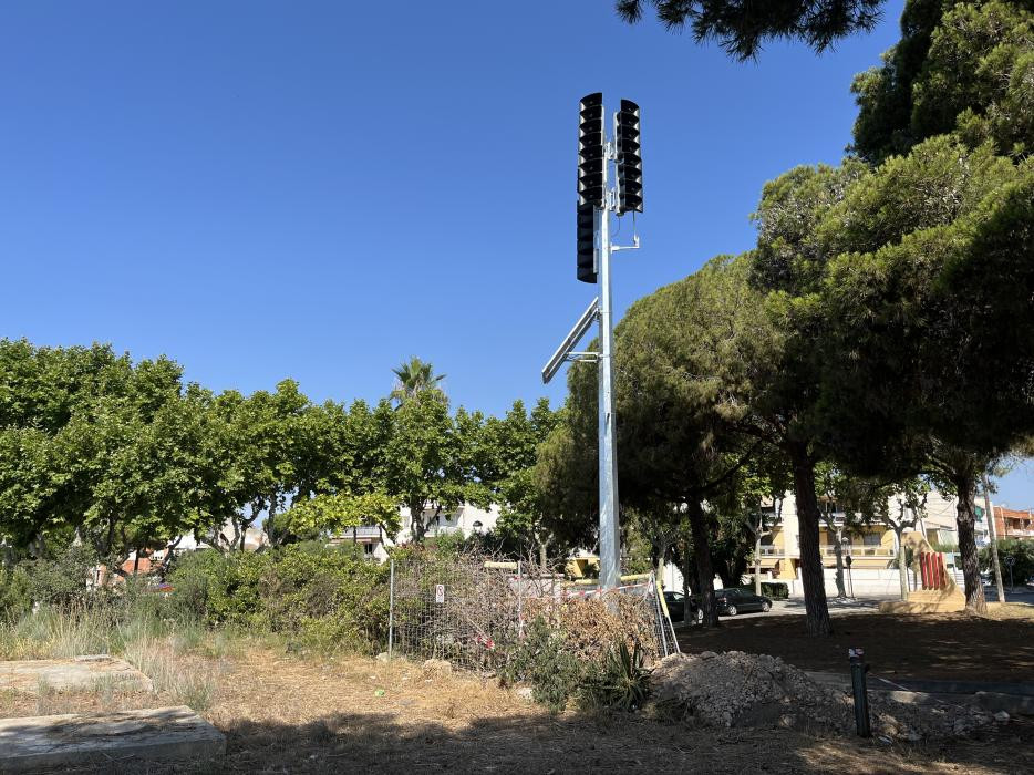 L’ACA instal·la un sistema d’alerta acústica per a situacions d’emergència a la presa del Foix. Ajuntament de Cubelles