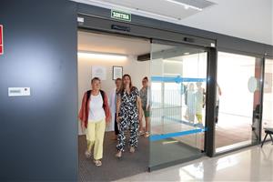 L’alcaldessa de Sant Pere de Ribes demana a la consellera de Salut més recursos per a l’atenció primària i hospitalària. Ajt Sant Pere de Ribes