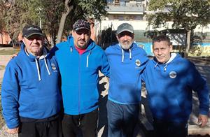 L'equip del Club Petanca Vilanova i la Geltrú. Eix