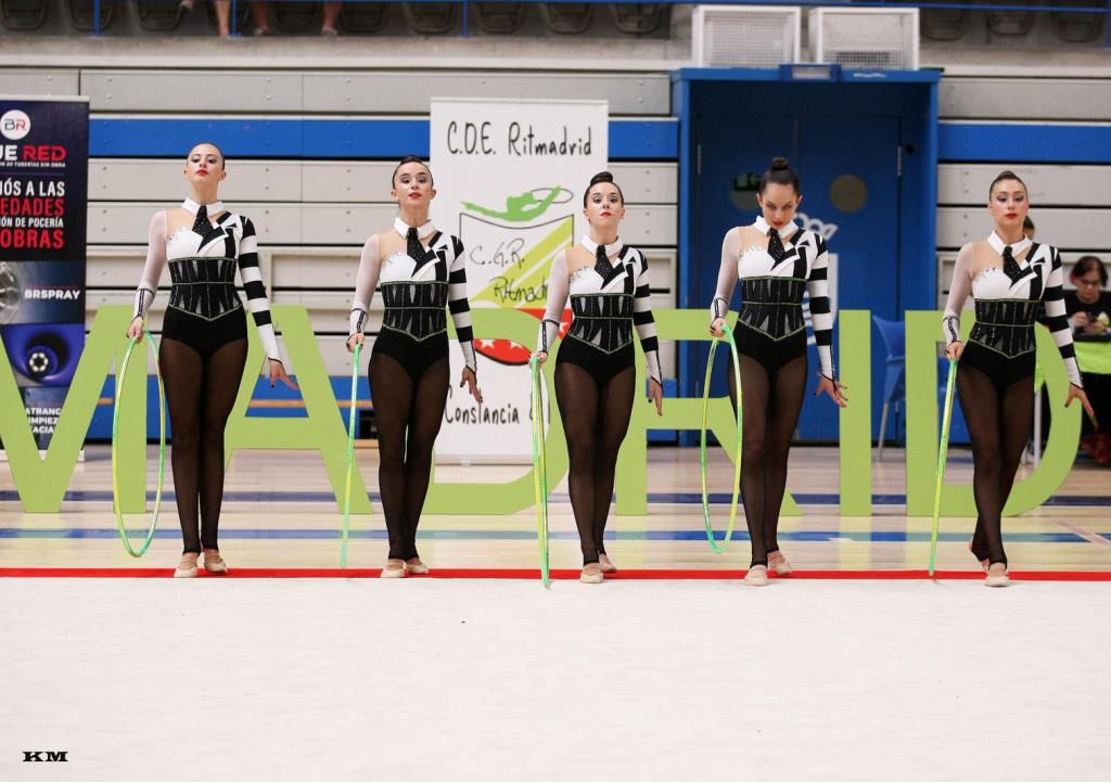 L’equip, format per Georgina Escabrós, Lia de Botton, Sofia Ginesta, Valira Benazet, Itziar Mensa i Paula Mensa. KM