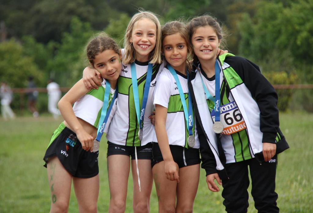 L'equip Sub-10 Femení . Eix