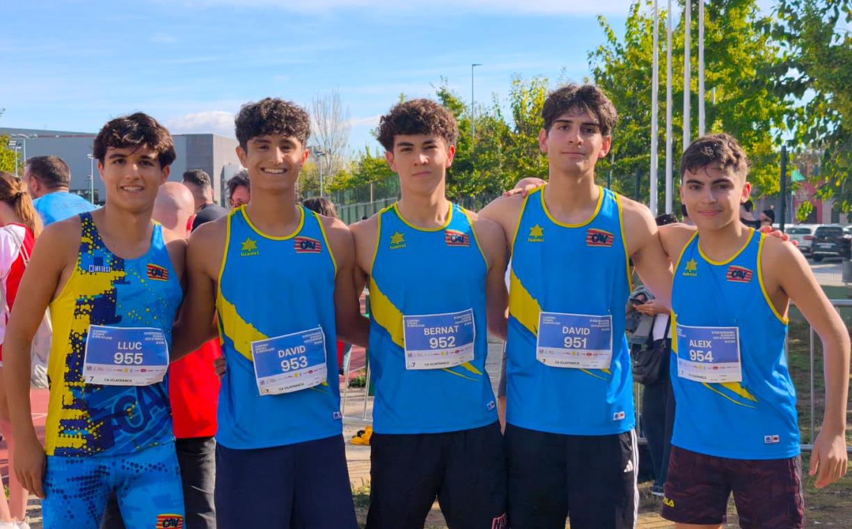 L’equip sub18 masculí del Club Atletisme Vilafranca . Eix