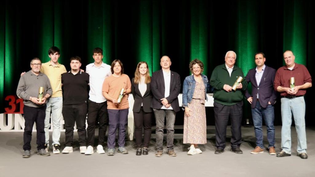 Les ADF de Burriac i Alt Foix guanyen els Premis de Prevenció d’Incendis Forestals 2025 . Diputació de Barcelona