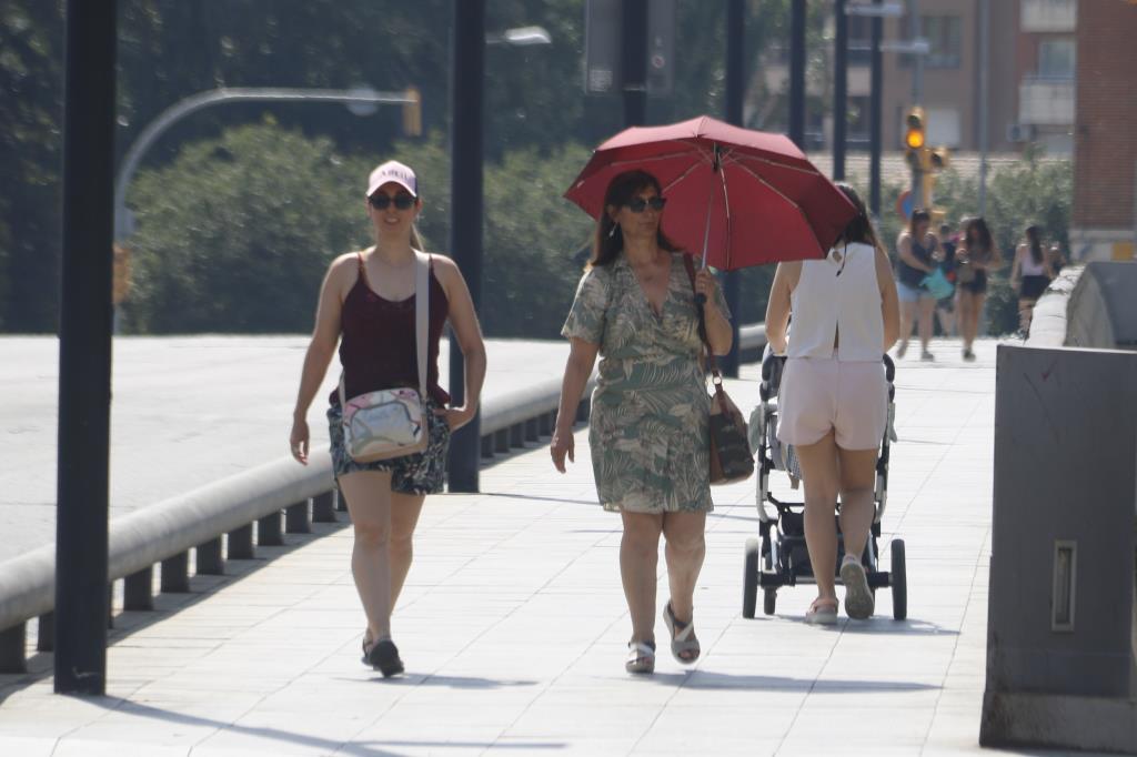 Les altes temperatures del mes de juliol deixen 250 morts atribuïbles a la calor a Catalunya. ACN