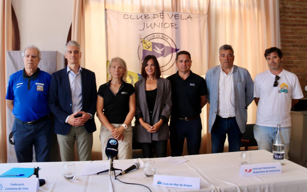 Les federacions esportives d’esports de mar fan front comú contra l’enderroc del Club de Mar de Sitges. ACN