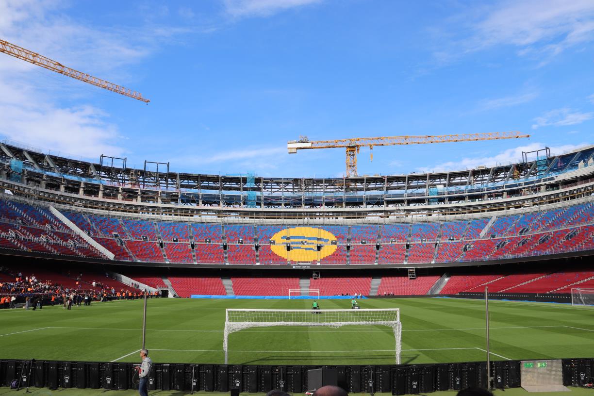 L'estadi del FC Barcelona, Spotify Camp Nou, encara en obres a principis de novembre . ACN