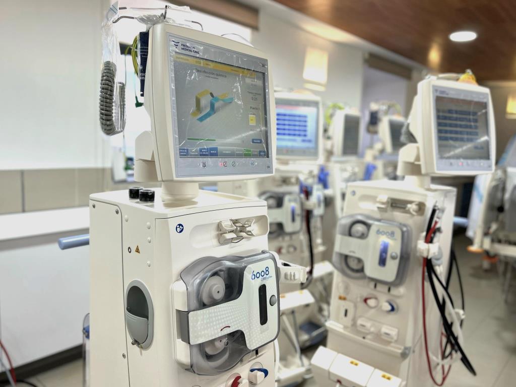 L’Hospital Sant Antoni Abat renova la Unitat de Diàlisi amb tecnologia d’última generació. CSAPG