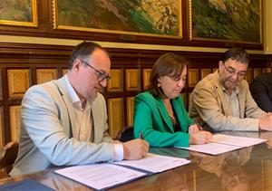 L'Incasòl i l'Ajuntament de Vilanova signen la renovació dels convenis per protegir l'espai natural de la platja Llarga. EIX