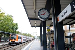 L'incendi en un tren a l'estació de Calafell prolonga els retards que s'arrosseguen a Rodalies des del cap de setmana. ACN