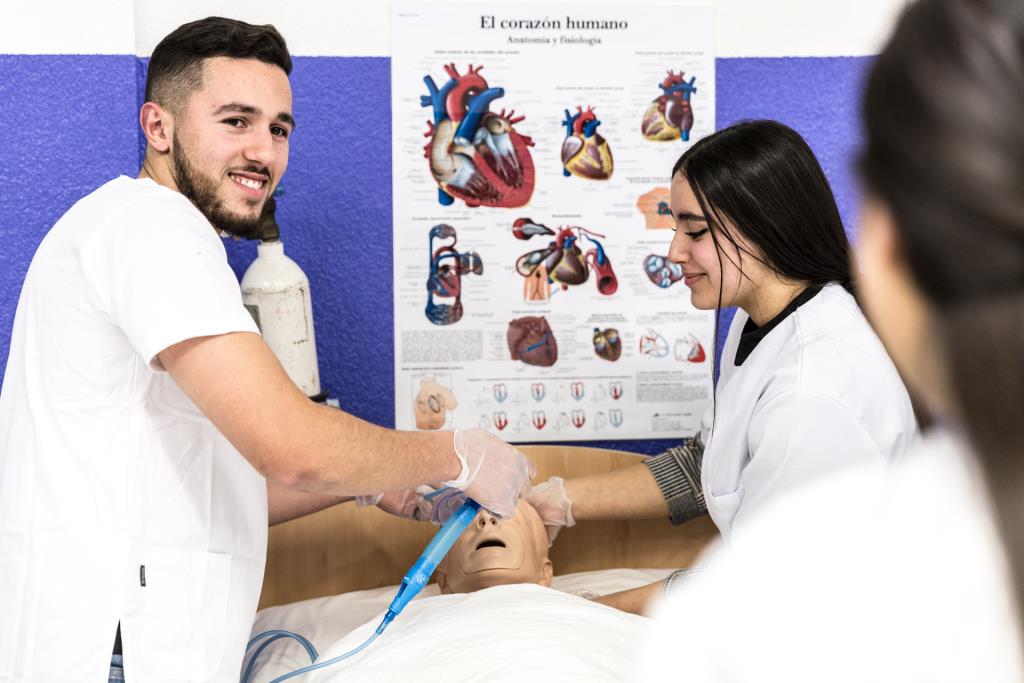 L'Institut Andreu Nin del Vendrell aposta pel Batxillerat Especialitzador. Ajuntament del Vendrell
