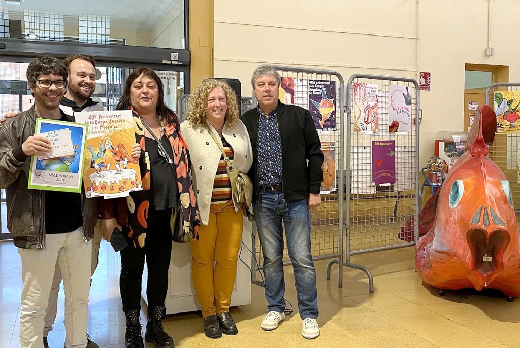 Lliurament de premis del concurs de cartells commemoratiu del 40è aniversari de la Carpa Juanita. Eix