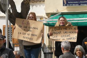 Manifestació 'Trens Dignes' Calafell, trens, rodalies, renfe