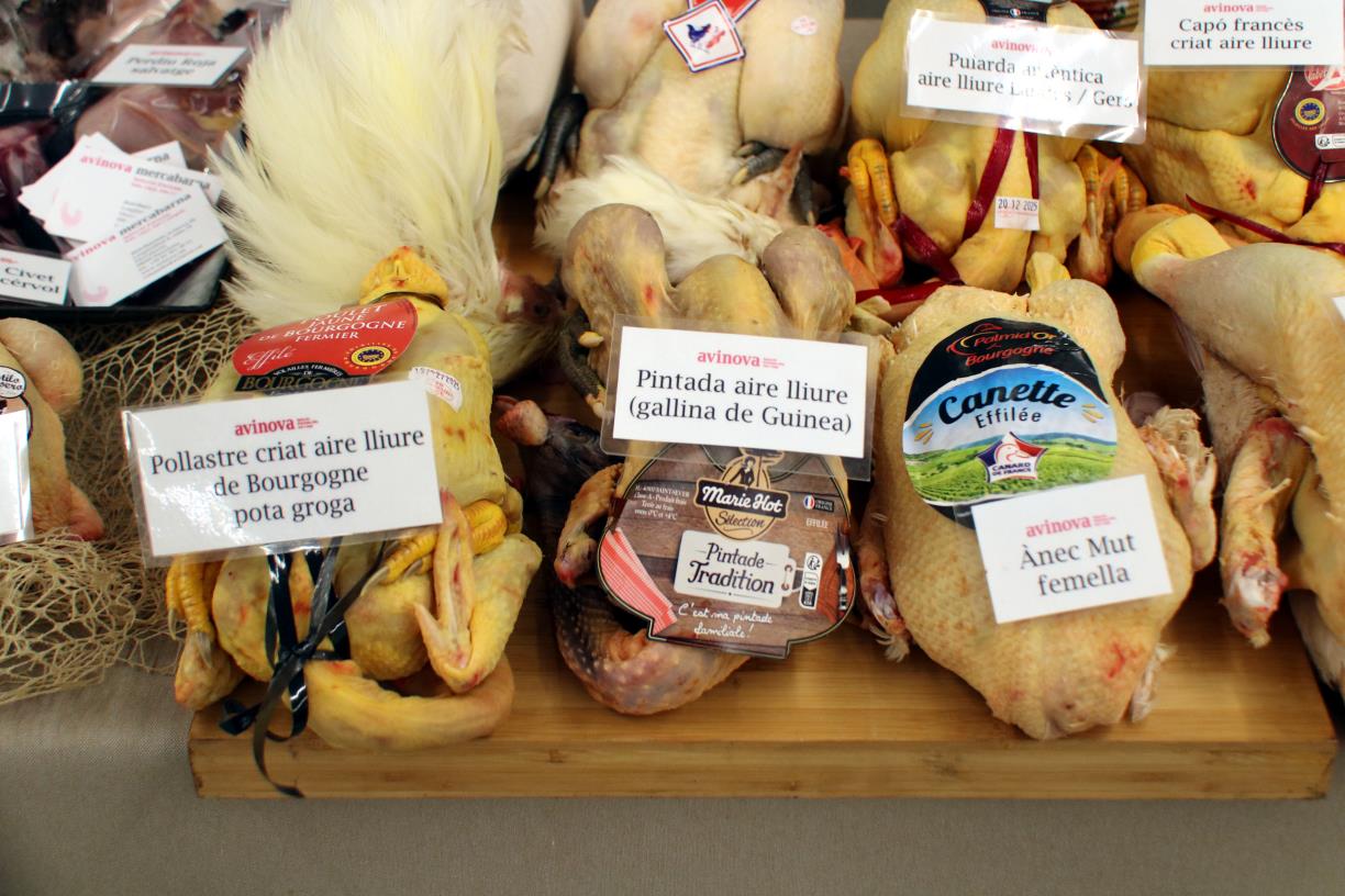 Mercabarna preveu comercialitzar més de 100.000 tones de producte aquest Nadal amb preus a l’alça. ACN