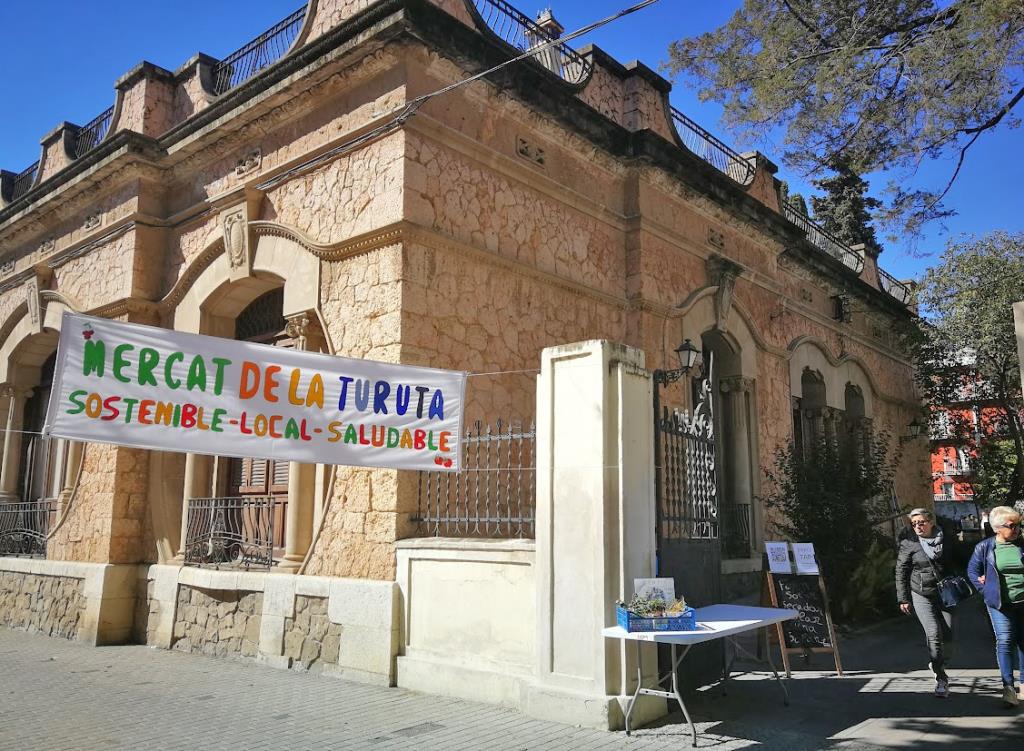 Mercat de la Turuta. Eix