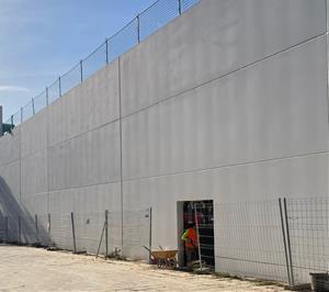 Mur del nou supermercat de la Rambla la Pau. Roger Gómez