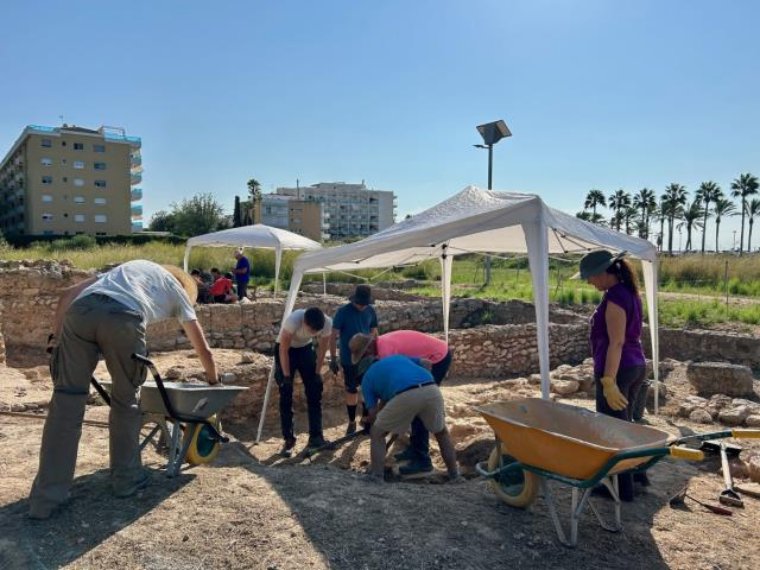 Noves troballes al jaciment de la vil·la romana d’Adarró de Vilanova. Ajuntament de Vilanova