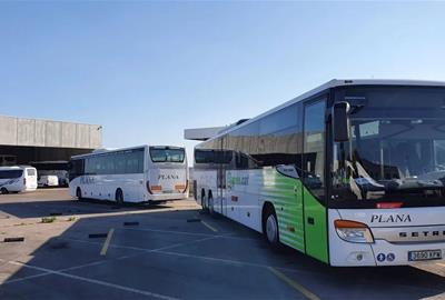Passatgers del Bus Garraf denuncien trajectes sense aire condicionat amb més de 30 ºC a bord. Xavier Canalís