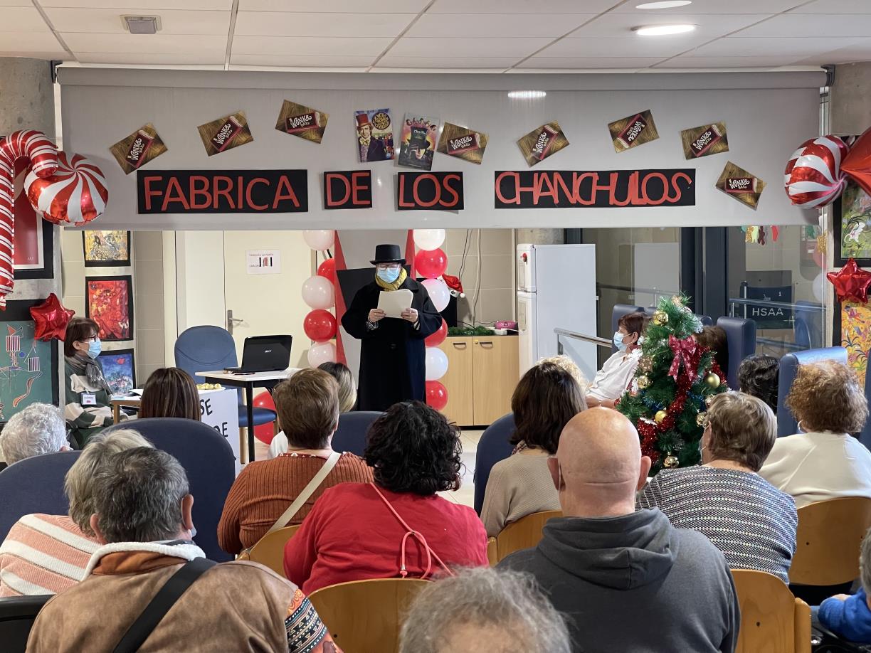 Persones amb Alzheimer protagonitzen el teatre de Nadal de l’Hospital de Dia de l’Hospital Sant Antoni Abat. CSAPG