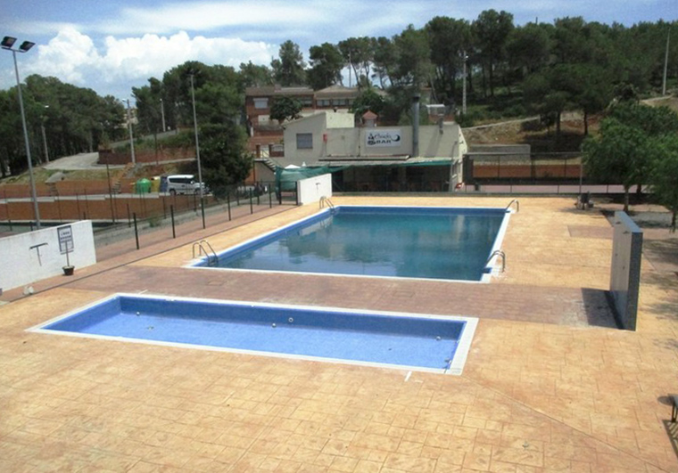 Piscina de Daltmar. Eix