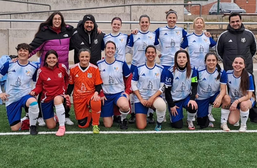 Plantilla de l'UE Sitges femení. Eix