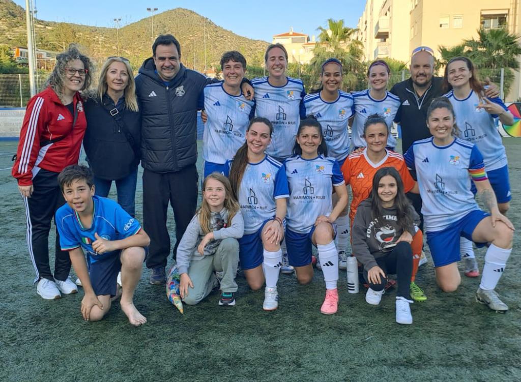 Plantilla de l'UE Sitges femení. Toni Muñoz