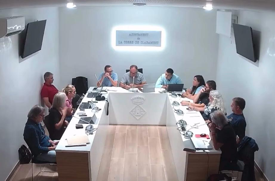 Ple municipal de La Torre de Claramunt. Eix