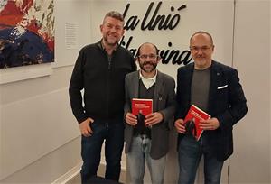 Presentació a la seu de La Unió Vilanovina de la biografia de Josep Pallach. Eix